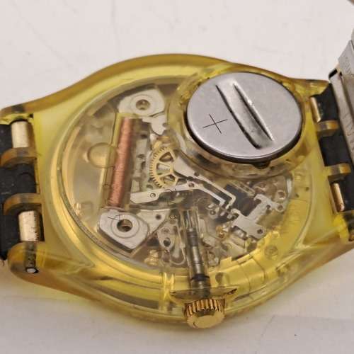 Pre-owned SWATCH AG 1993 watch with original strap working  working