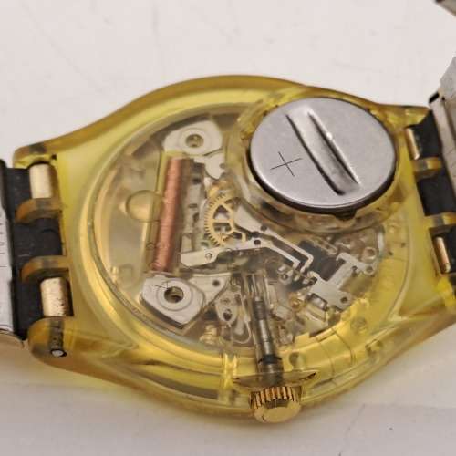 Pre-owned SWATCH AG 1993 watch with original strap working  working