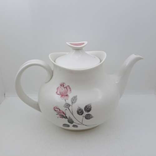 Vintage Royal Doulton PILLAR ROSE English translucent China Teapot  160x250x140mm