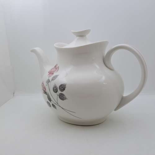 Vintage Royal Doulton PILLAR ROSE English translucent China Teapot  160x250x140mm