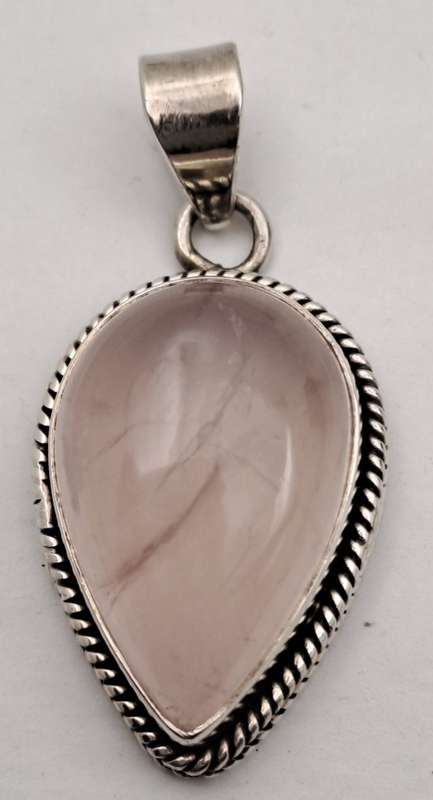 Pre-owned Vintage Sterling 925 Sterling Silver pendant - Could be Rose Quartz Gemstone?