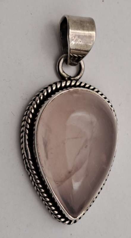 Pre-owned Vintage Sterling 925 Sterling Silver pendant - Could be Rose Quartz Gemstone?