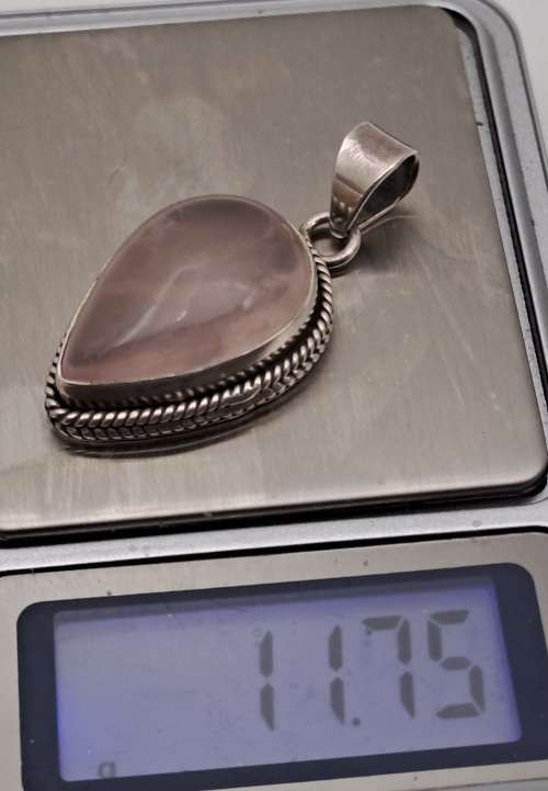 Pre-owned Vintage Sterling 925 Sterling Silver pendant - Could be Rose Quartz Gemstone?