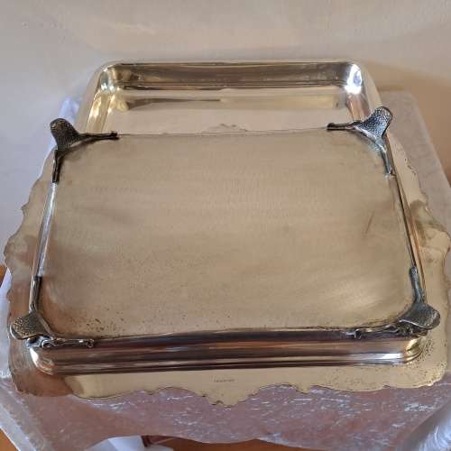 Large  20th Century Silver-Plate Entree serving Dish with lid.