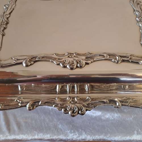 Large  20th Century Silver-Plate Entree serving Dish with lid.