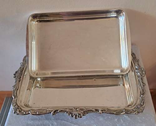 Large  20th Century Silver-Plate Entree serving Dish with lid.