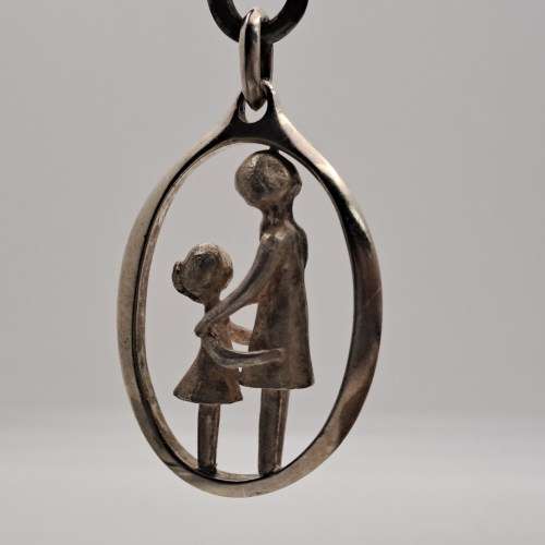 Vintage Sterling Silver Mother and Daughter Pendant 43x26mm