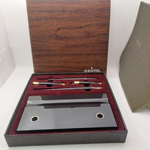 Vintage Sheaffer M14 Deskset with Black Mexican Onyx Base -Fountain pen 14kt Gold nib