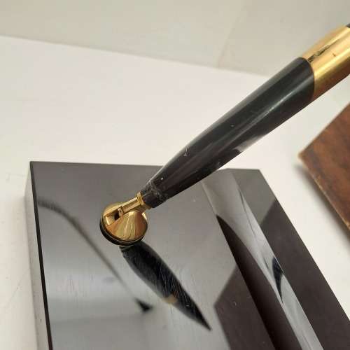 Vintage Sheaffer M14 Deskset with Black Mexican Onyx Base -Fountain pen 14kt Gold nib