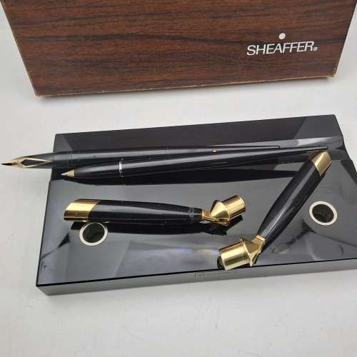 Vintage Sheaffer M14 Deskset with Black Mexican Onyx Base -Fountain pen 14kt Gold nib