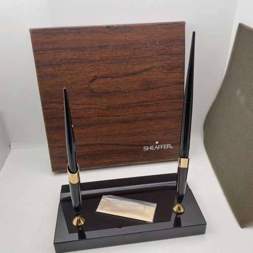 Vintage Sheaffer M14 Deskset with Black Mexican Onyx Base -Fountain pen 14kt Gold nib