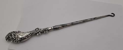 Antique 1901 Sterling Silver handle Button Hook -Birmingham England By Levi & Salaman
