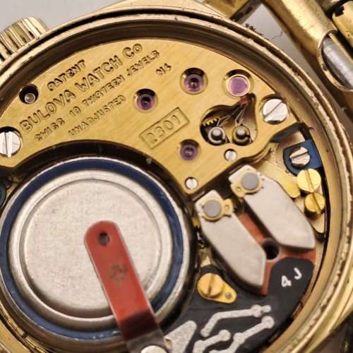 Pre-owned Vintage Ladies Bulova `tuning fork` watch watch -Gold Plated -Working