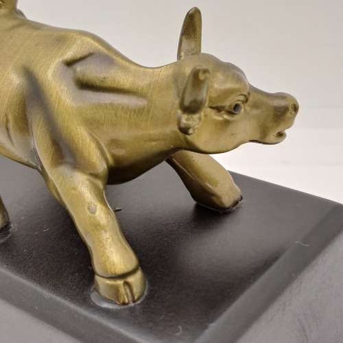 Wall Steet Bull -Sculpture / Figurine- 5,7cm x 9cm x 5,4cm