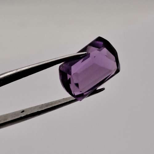 Natural Tanzanite -Emerald Cut 11mmx7mmx5mm .0,6 gram more than 3 Carat