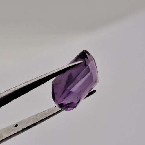 Natural Tanzanite -Emerald Cut 11mmx7mmx5mm .0,6 gram more than 3 Carat