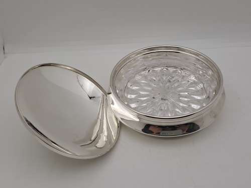 Vintage Silverplated butter dish with glass tray 6cm x 11 cm