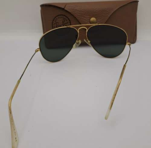 Pre-owned Vintage Genuine RAY-BAN Sunglasses in Case  by by Luxottica