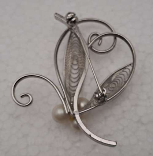 Vintage Brooch 50mm x 47mm