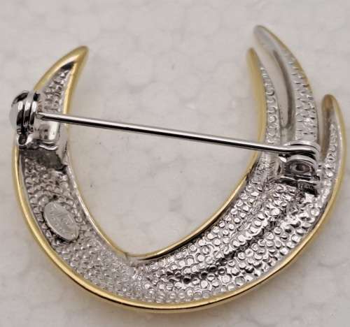 Vintage Pierre Cardin Brooch 34mm x 35mm