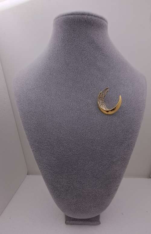 Vintage Pierre Cardin Brooch 34mm x 35mm