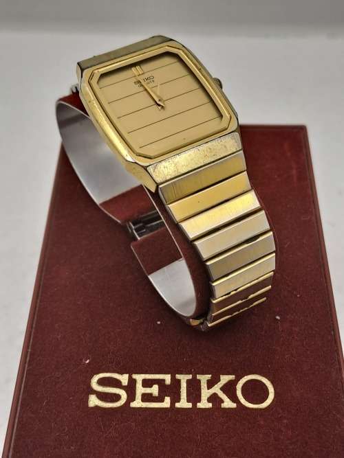 Pre-owned -Vintage Mens Seiko Quartz Watch 6530-5540 Serial 510231- Working in Case