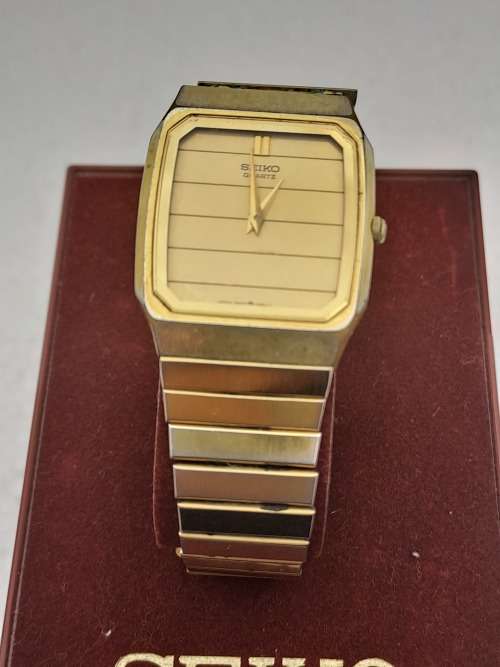 Pre-owned -Vintage Mens Seiko Quartz Watch 6530-5540 Serial 510231- Working in Case