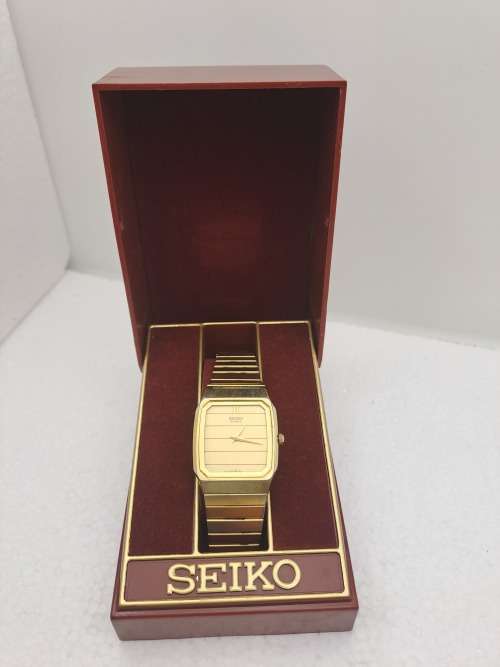Pre-owned -Vintage Mens Seiko Quartz Watch 6530-5540 Serial 510231- Working in Case
