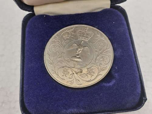 1977  United Kingdom 25 New Pence - Elizabeth II Silver Jubilee PROOF coin in Case