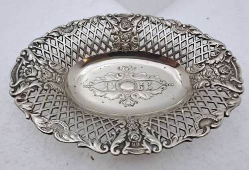 Small Vintage Silverplated Tray- 15cm x 10,7cm x 2cm