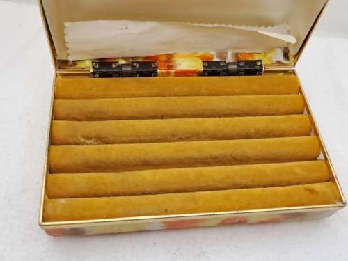 Vintage 1970`s MELE Floral Jewelry Box 17,5cm X 11cm x 4,8cm
