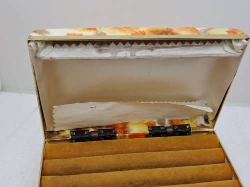Vintage 1970`s MELE Floral Jewelry Box 17,5cm X 11cm x 4,8cm