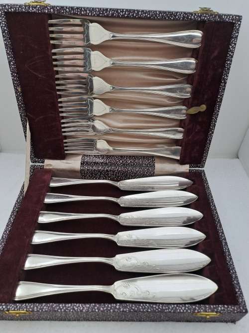 12 Pc Vintage Silver Plated  Fish Cutlery set -Boxed -(one fork different pattern)