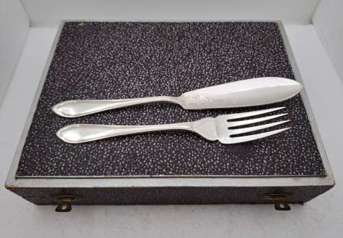 12 Pc Vintage Silver Plated  Fish Cutlery set -Boxed -(one fork different pattern)