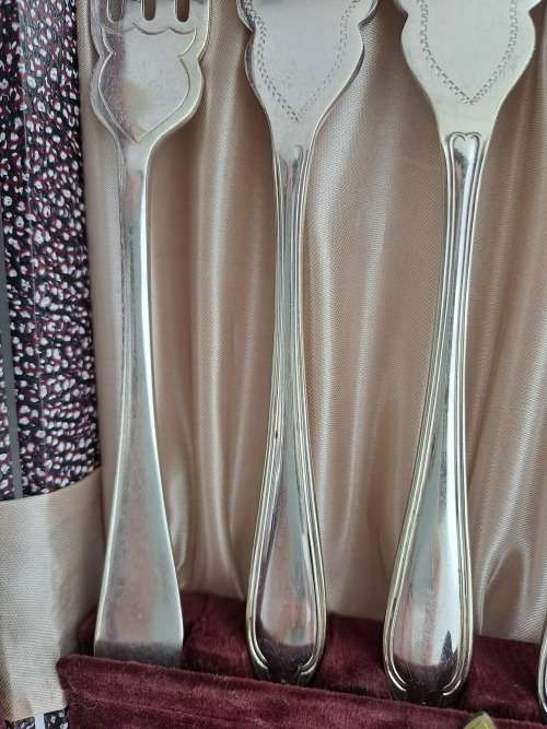 12 Pc Vintage Silver Plated  Fish Cutlery set -Boxed -(one fork different pattern)