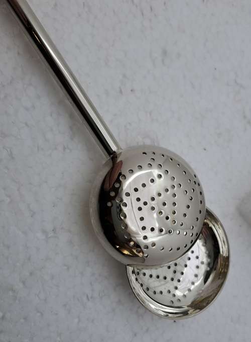 Vintage Silver Plated retractable Spring operated Tea Strainer