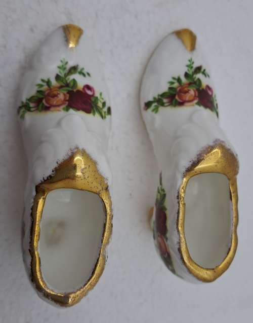 2 Vintage Royal Albert Old Country Roses Shoes (Very Tiny chip on one)