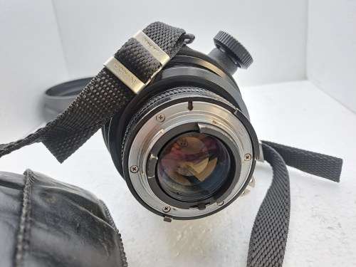 Pre-owned Vintage 1970`s Nikon Zoom Nikkor 50-300mm 1:4,5 with filter and cap