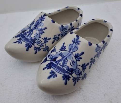 a Pair on Vintage Blue & White Shoes made in Amsterdam Holland 16cm x 6,5cm.