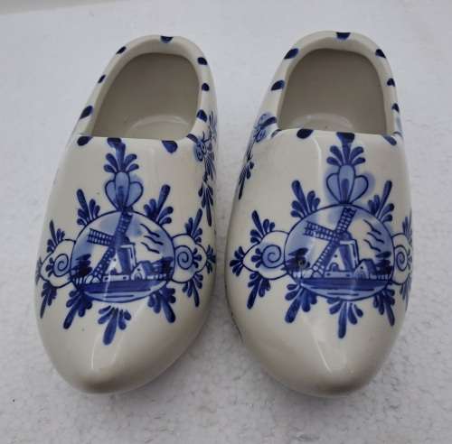 a Pair on Vintage Blue & White Shoes made in Amsterdam Holland 16cm x 6,5cm.