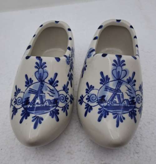 a Pair on Vintage Blue & White Shoes made in Amsterdam Holland 16cm x 6,5cm.