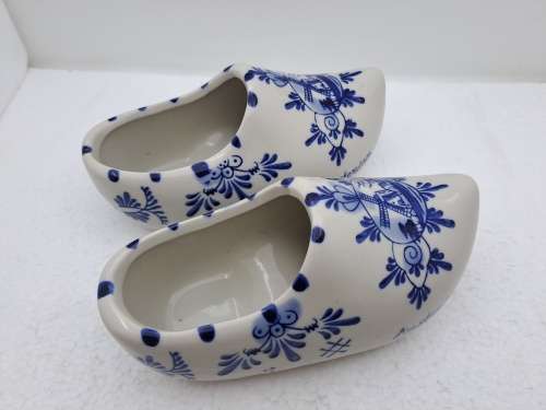 a Pair on Vintage Blue & White Shoes made in Amsterdam Holland 16cm x 6,5cm.