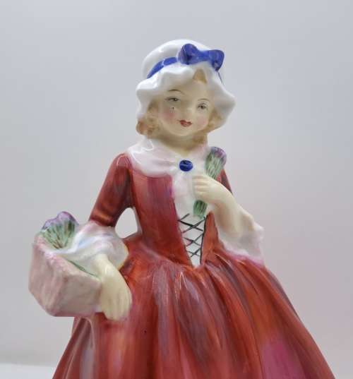 Vintage Royal Doulton `Lavinia`` No838507` HN 1955 Porcelain doll