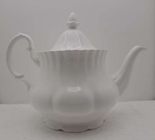 Vintage Royal Albert REVERIE Bone China  Teapot -Mint condition