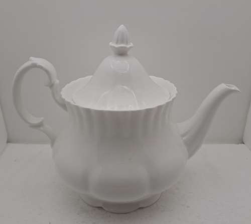Vintage Royal Albert REVERIE Bone China  Teapot -Mint condition