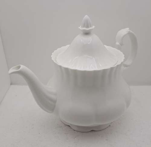 Vintage Royal Albert REVERIE Bone China  Teapot -Mint condition