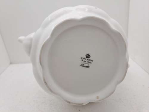 Vintage Royal Albert REVERIE Bone China  Teapot -Mint condition