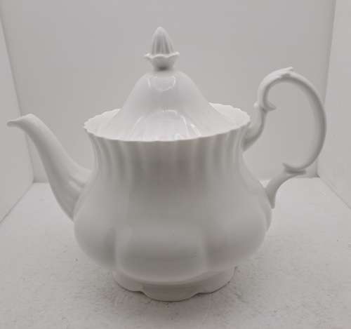 Vintage Royal Albert REVERIE Bone China  Teapot -Mint condition
