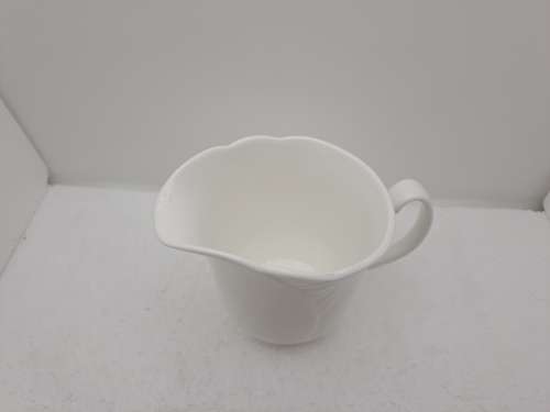1986 Royal Albert HORIZONS PROFILE Bone China -Creamer