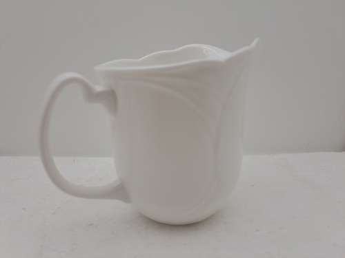 1986 Royal Albert HORIZONS PROFILE Bone China -Creamer